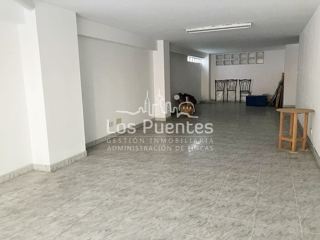 local en venta en Peruleiro